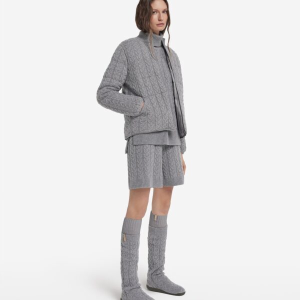 Cashmere and technical fabric reversible cable-knit short quilted jacket