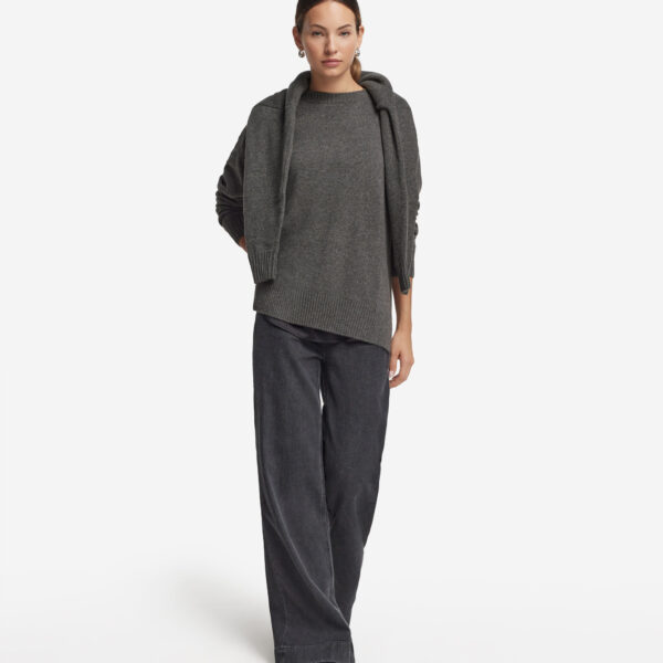 Ultrasoft Cashmere crewneck sweater with slits