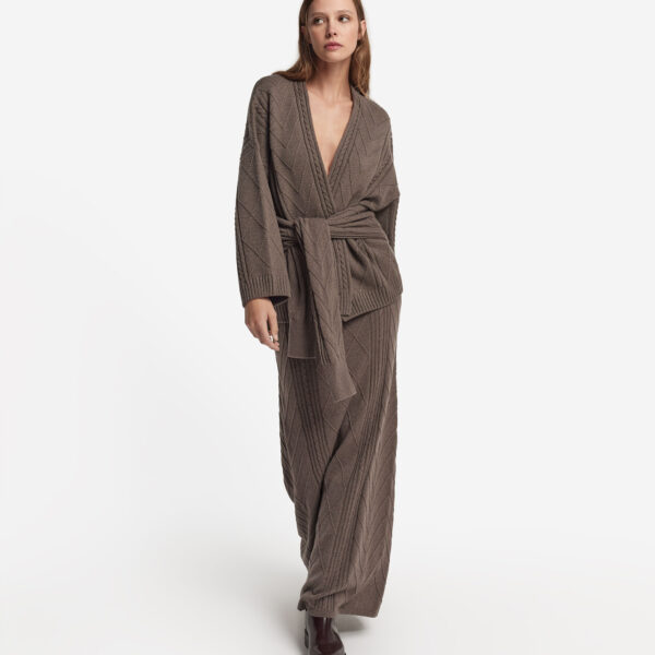 Ultrasoft Cashmere cable-knit cape