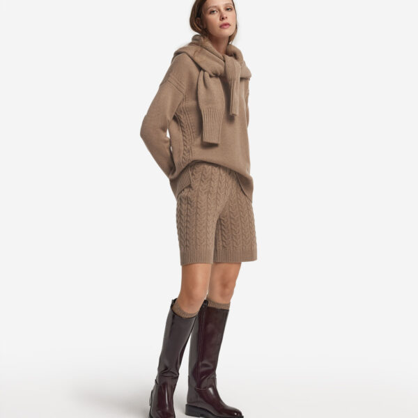Ultrasoft Cashmere cable-knit shorts