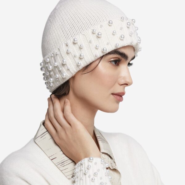 Cap with Pearls in Ultrasoft Cashmere
