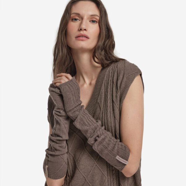 Cashmere mixed knit stitch sleeves